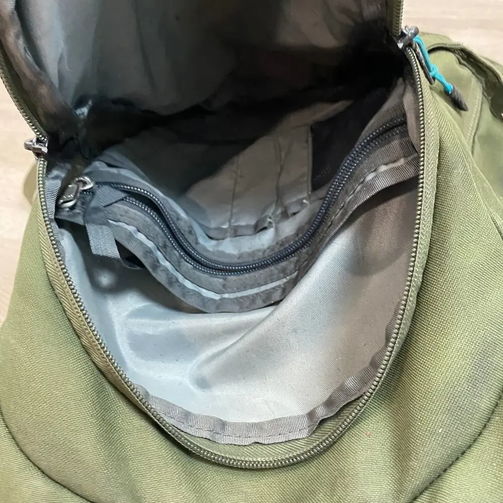 The North Face Vault Everyday Commuter Backpack Laptop Daypack